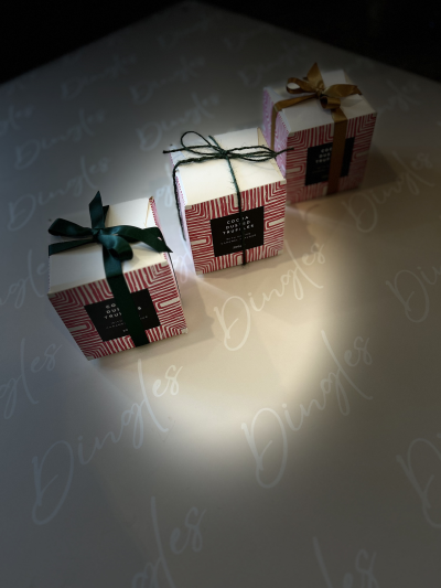 Salted Caramel Cocoa Dusted Truffles - The above chocolate product contains: milk. May contain: gluten, tree nuts. This product is alcohol free. Suitable for Vegetarians. Not Suitable for Vegans and Coeliacs. Contains N