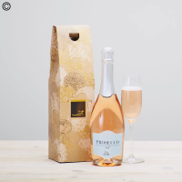 Ca di Alte Prosecco Rosé - Celebrate with beautiful pink fizz This rose Prosecco combines fresh, floral and fruity flavours with fine bubbles and notes of passionfruit. 

This product is suitable for vegetarians but NOT suitable for vegans.
