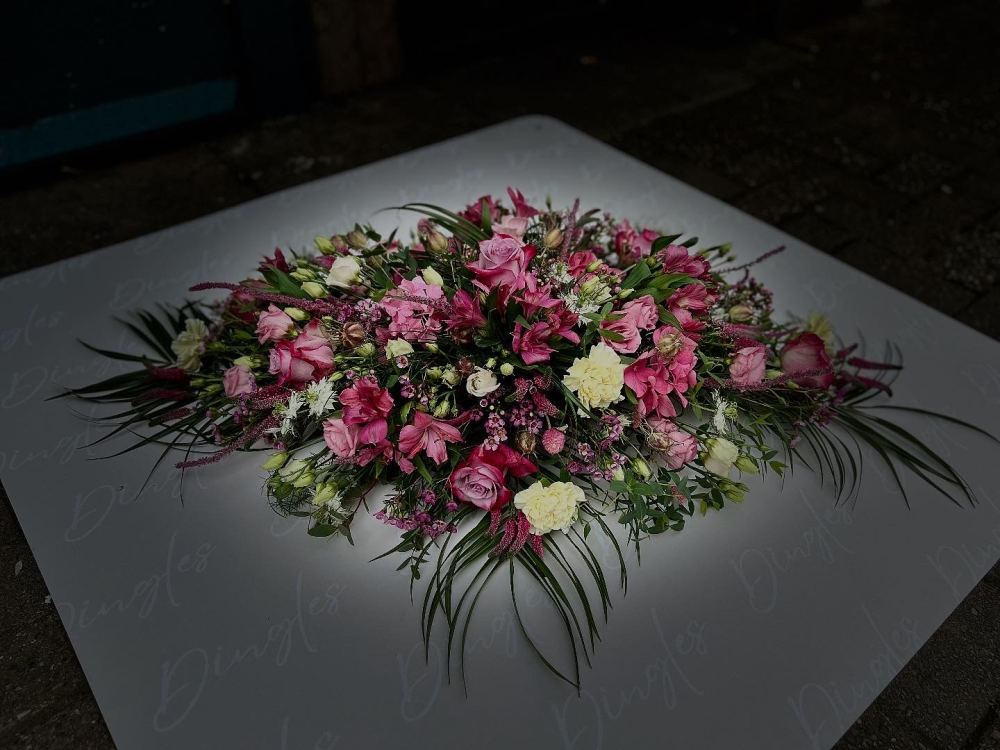 Flowing Casket Spray