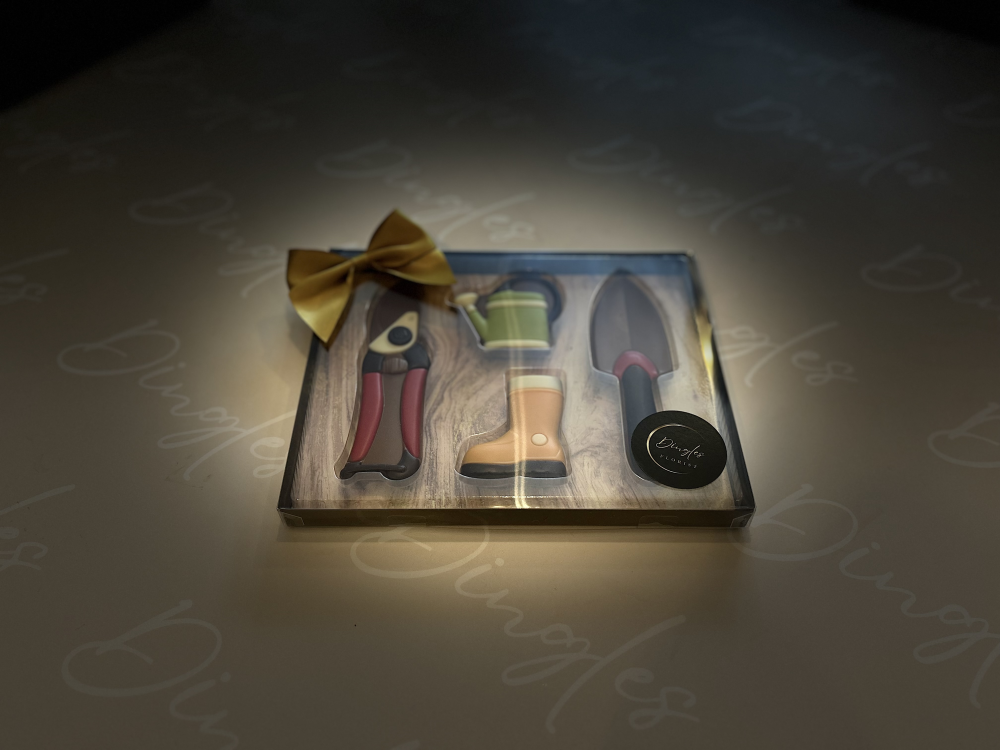 Decorated Milk Chocolate Gardening Gift Set